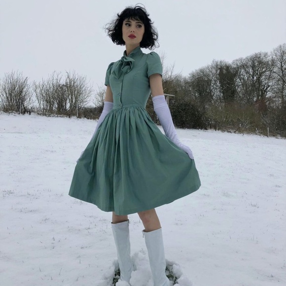 Vintage Inspired Teal Day Dress - Picture 7 of 8